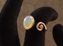 Opal ring 018